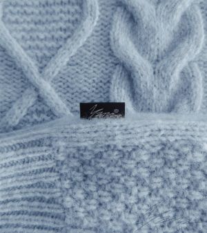 Women's crew neck sweater in blue