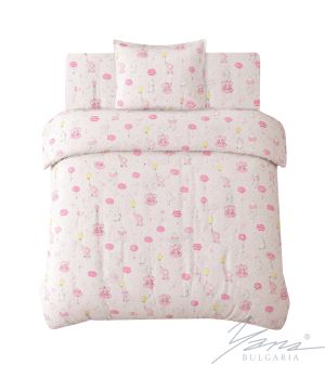 Children's bedding – pink clouds