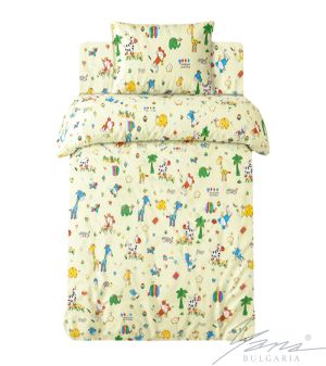 Children's jungle-themed bedding